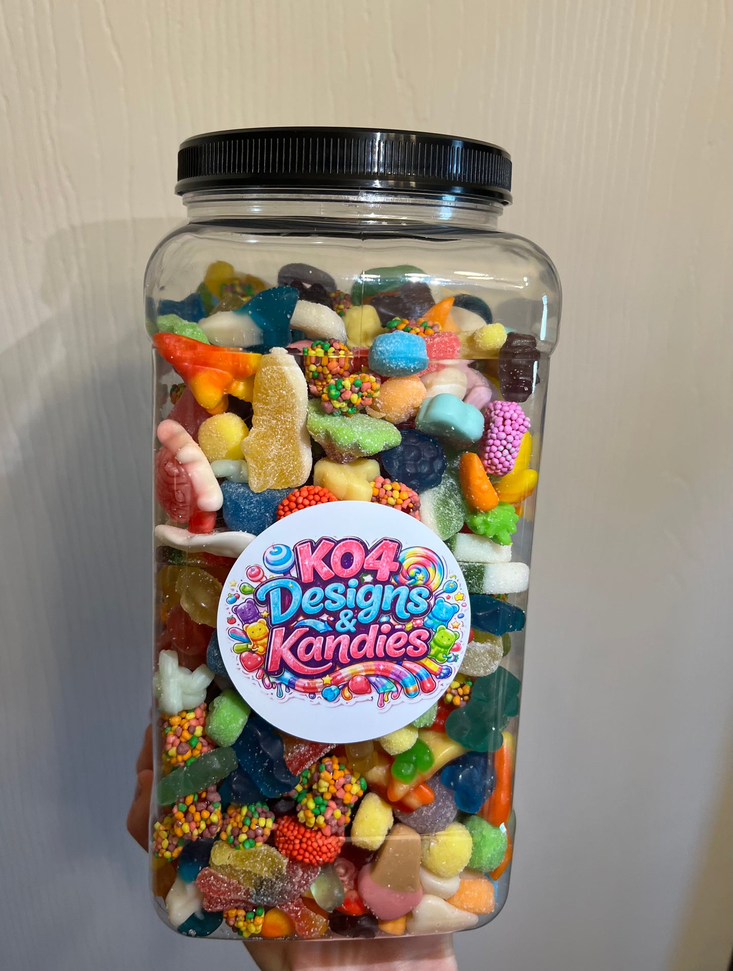 Snackleboxes and Jars