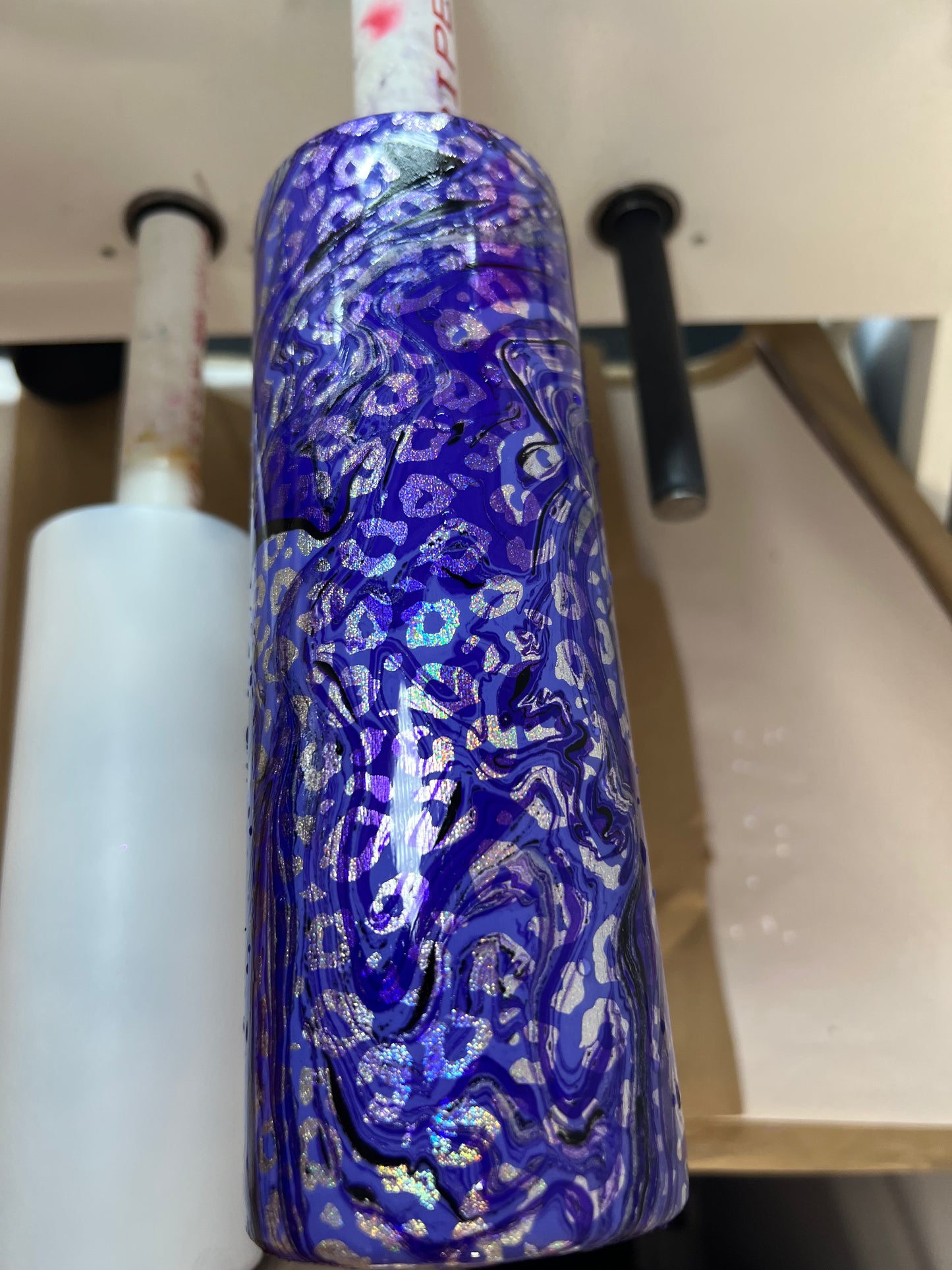 Hydrodip 5/10 - 20oz purple leopard print base